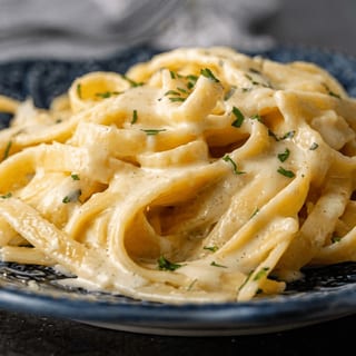 Fettuccine Alfredo